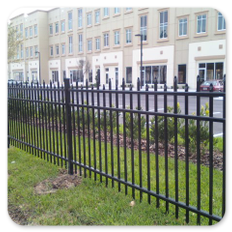 Alternating Spear Top Aluminum Fence