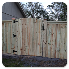 Premium Board on Board Cap Wood Privacy Fence with an Arch Gate: Longwood FL