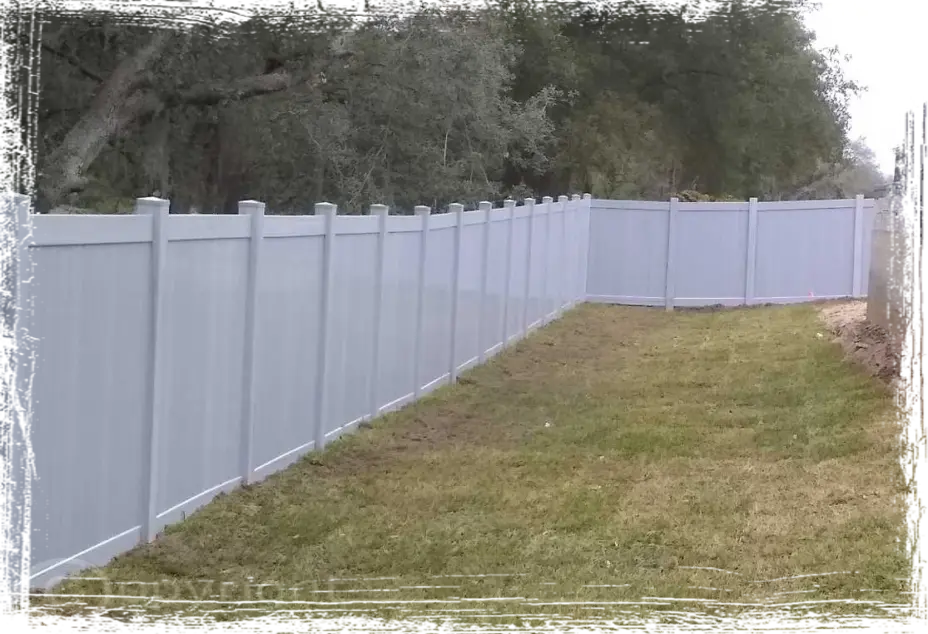 Silver Maple Vinyl Privacy Fence by Gifford Fence in Leesburg FL
